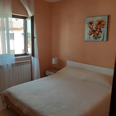 Daire Lorena With Sea View Rovinj